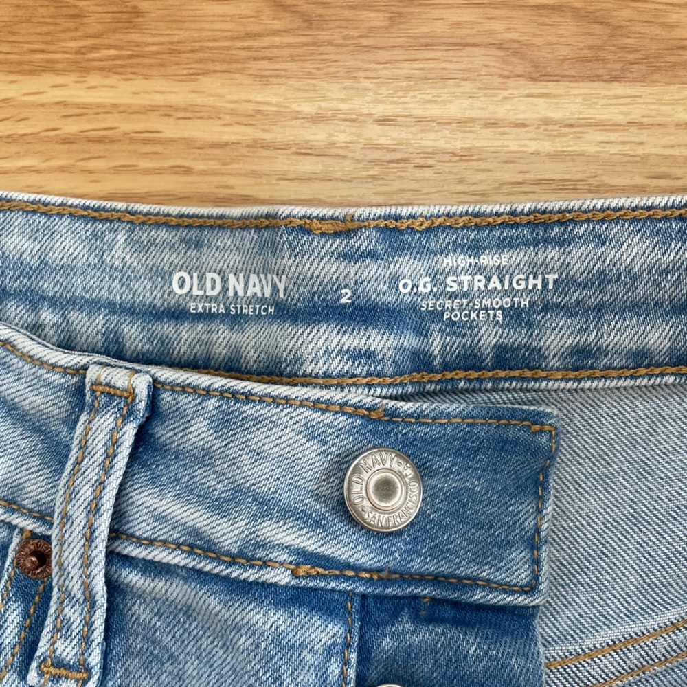 Old Navy High Rise O.G Straight Extra Stretch Jeans Ripped - Picture 4 of 5